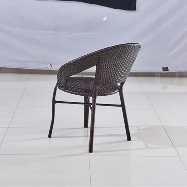 藤椅制品批发厂家：保养阳台藤椅的方法
